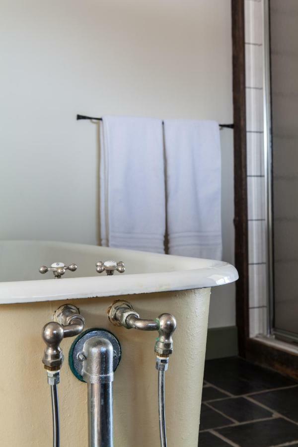 Whitford House And Twin View Barn Bed and Breakfast Addison Exteriör bild