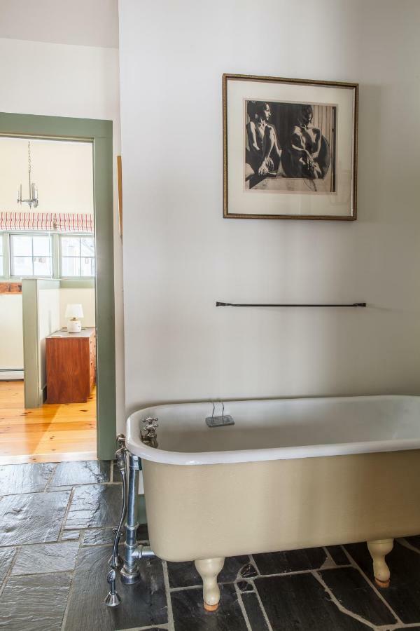Whitford House And Twin View Barn Bed and Breakfast Addison Exteriör bild